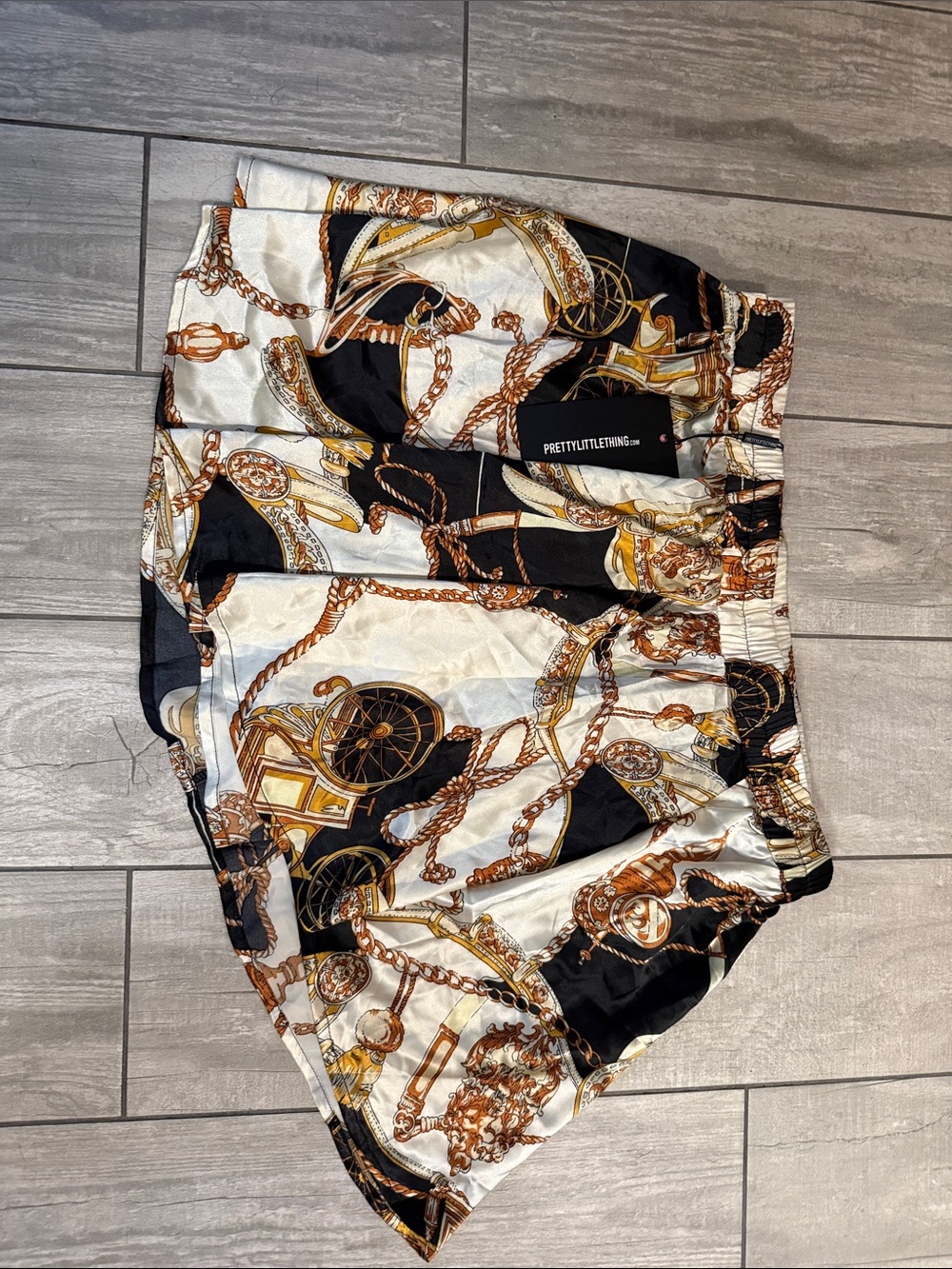 PrettyLittleThing Black, Cream & Gold Satin Chain-Print Athletic Shorts